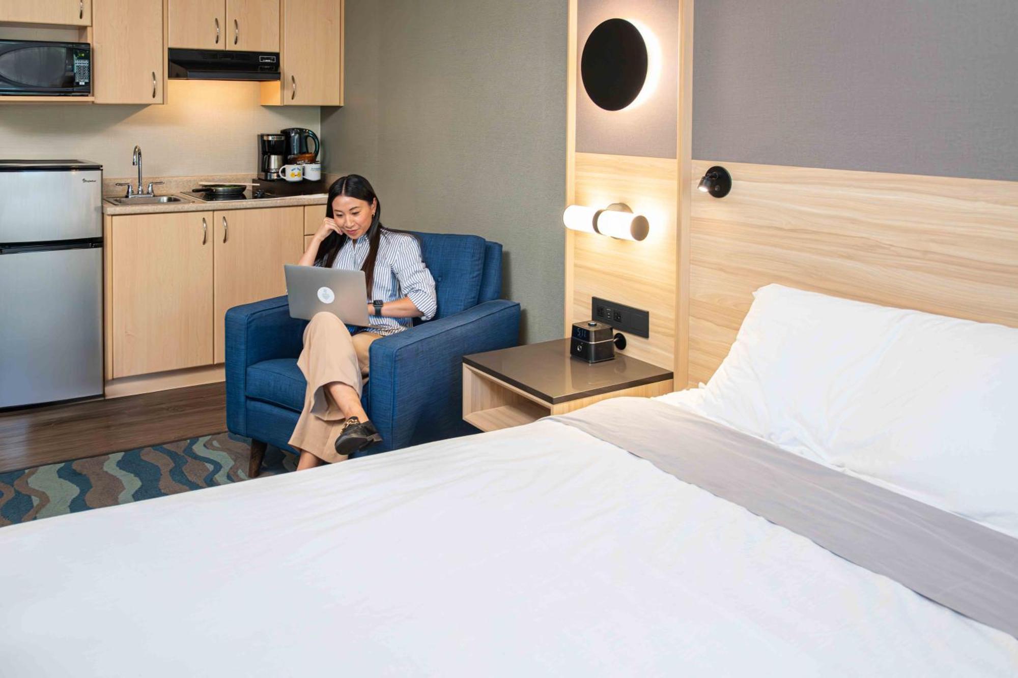 Accent Inns Vancouver Airport Ричмонд Екстер'єр фото